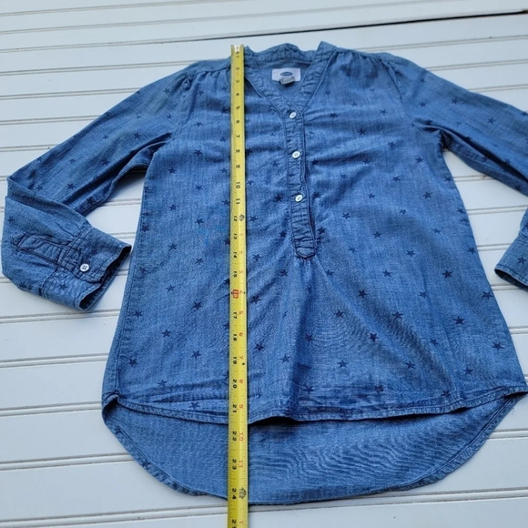 Old Navy Girls Blue Denim Stars Hi Low Light Button Shirt Blouse M (8) - Picture 7 of 8